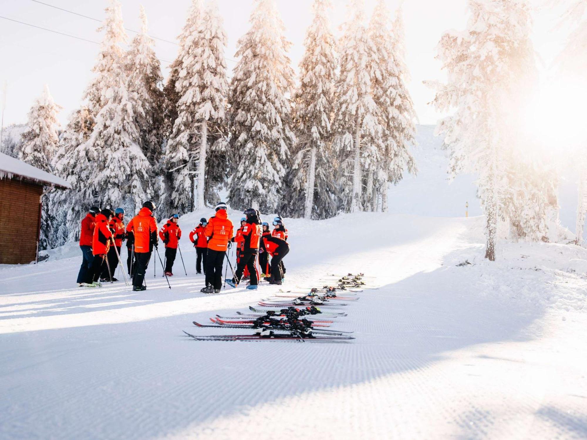 Swissotel Poiana Brasov Bagian luar foto